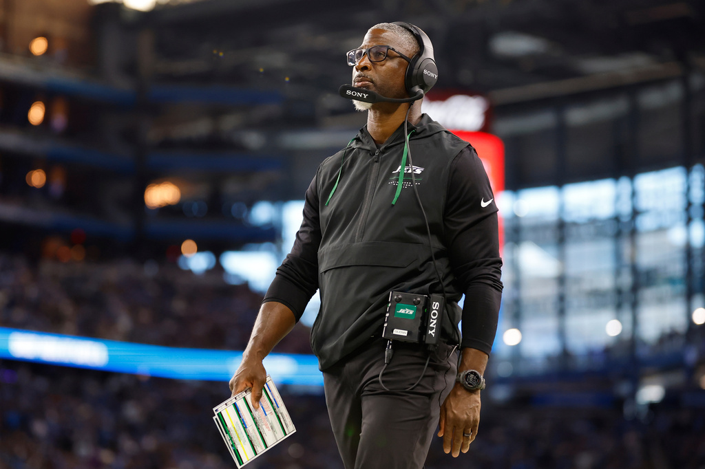 New York Jets head coach Aaron Glenn watches during the second half of an NFL football game against the Detroit Lions in Detroit, Sunday, Sept. 27, 2026. (AP Photo/Ray Del Rio)