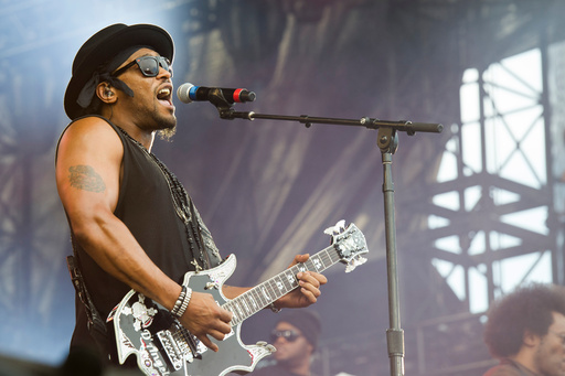 FILE - D'Angelo performs at the "Made In America" music festival in Philadelphia on Sept. 1, 2012. (Photo by Charles Sykes/Invision/AP, File) FILE - D'Angelo performs at the "Made In America" music festival in Philadelphia on Sept. 1, 2012. (Photo by Charles Sykes/Invision/AP, File)