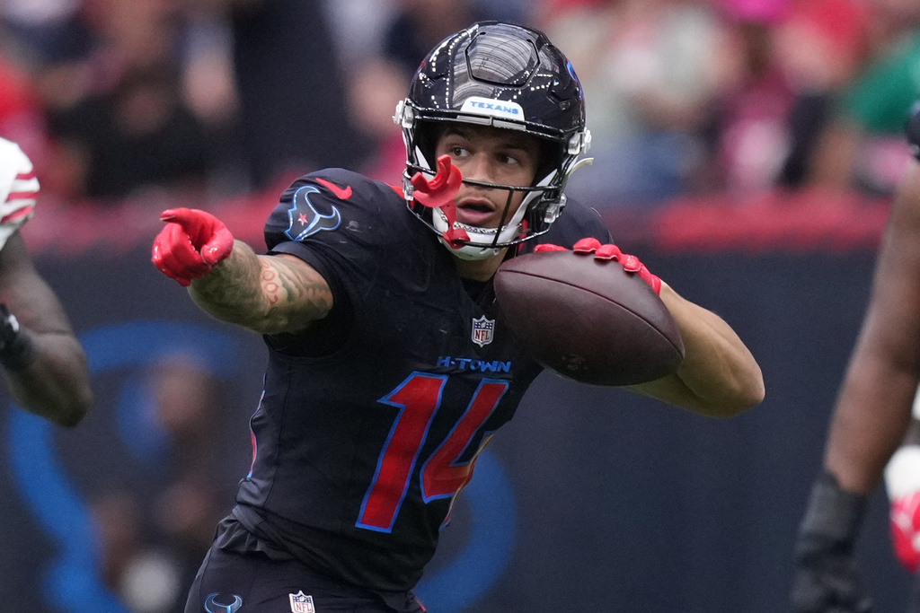 Houston Texans wide receiver Jaylin Noel (14) celebrates after making a first down catch during the second half of an NFL football game against the San Francisco 49ers Sunday, Oct. 26, 2025, in Houston. (AP Photo/Eric Gay)