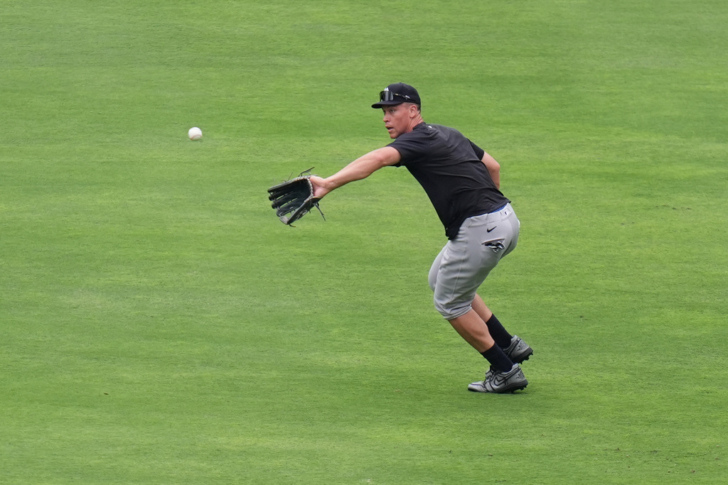 New York Yankees right fielder Aaron Judge works out before a baseball game against the San Diego Padres Sunday, Sept. 6, 2026, in San Diego. (AP Photo/Gregory Bull)