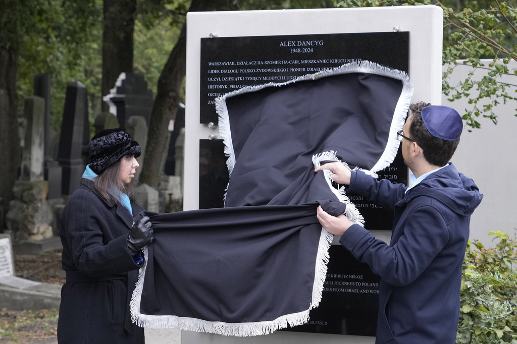 Danzig's Father Vigils, protests around the world commemorate the anniversary of Hamas ...