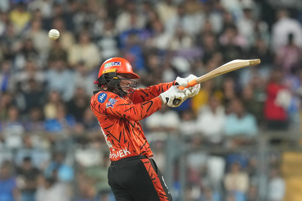 Sunrisers Hyderabad's Abhishek Sharma plays a shot during the Indian Premier League cricket match between Mumbai Indians and Sunrisers Hyderabad in Mumbai, India, Wednesday, April 29, 2026.(AP Photo/Rafiq Maqbool)