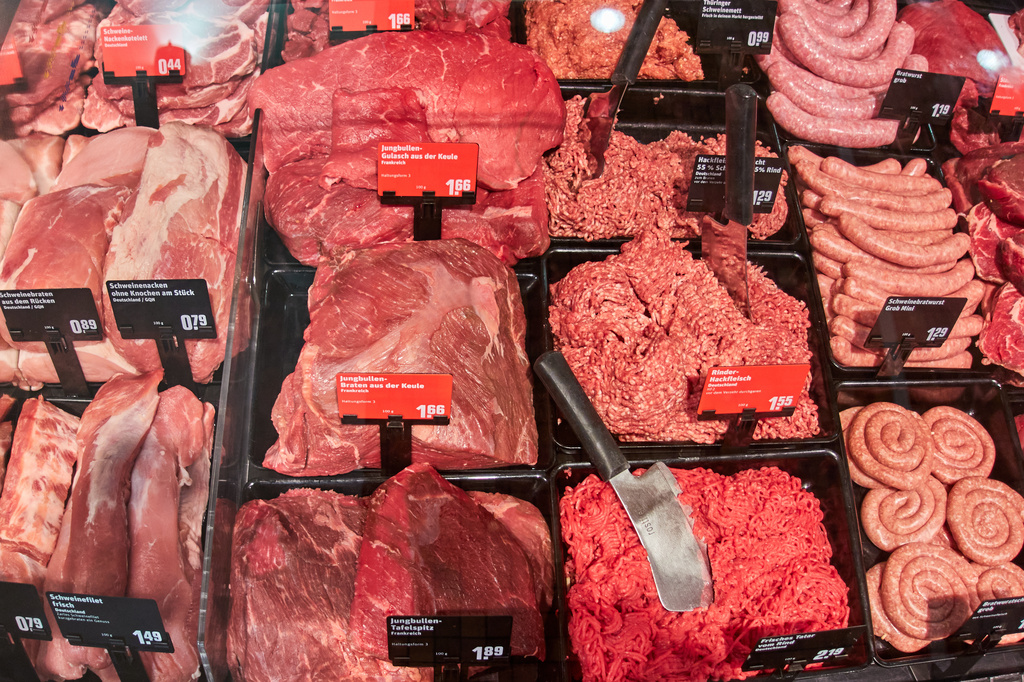The meat counter of a super market is pictured in Wehrheim near Frankfurt, Germany, Tuesday, March 31, 2026. (AP Photo/Michael Probst)