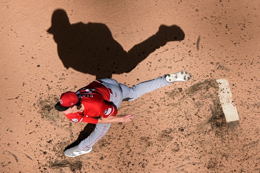 Cincinnati Reds' Brady Singer throws during the fourth inning of a baseball game against the Milwaukee Brewers Sunday, Sept. 28, 2025, in Milwaukee. (AP Photo/Morry Gash) Cincinnati Reds' Brady Singer throws during the fourth inning of a baseball game against the Milwaukee Brewers Sunday, Sept. 28, 2025, in Milwaukee. (AP Photo/Morry Gash)