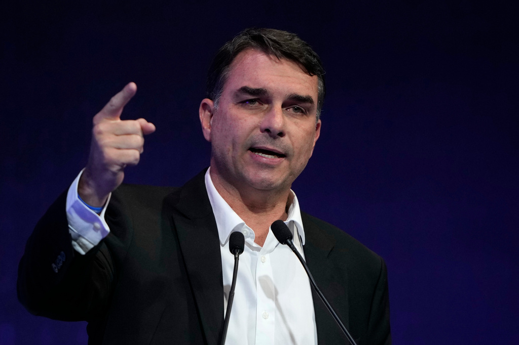 Presidential candidate Flavio Bolsonaro of the Liberal Party speaks at the "Brazil 2050: Industry on the presidential candidates agenda" event in Brasilia, Brazil, Monday, June 22, 2026. (AP Photo/Eraldo Peres)