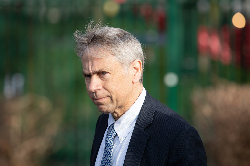 FILE - Barry Pollack arrives for opening arguments for the extradition of Wikileaks founder Julian Assange outside Belmarsh Magistrates' Court in south east London, Feb. 25, 2020. (AP Photo/Matt Dunham, File)