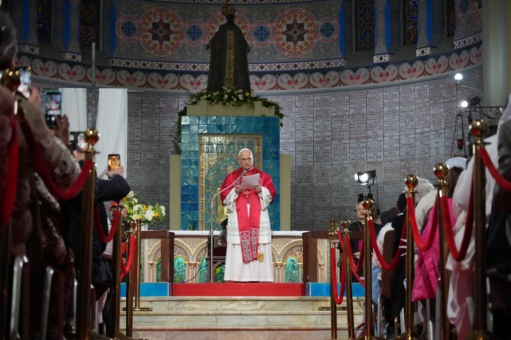Pope Leo XIV meets the Algerian Community in the Basilica of Our Lady of Africa in Algiers, Monday, April 13, 2026, on the first day of an 11-day apostolic journey to Africa. (AP Photo/Andrew Medichini)