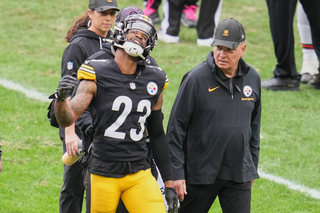 Pittsburgh Steelers cornerback Darius Slay (23) walks off the field after an injury in the second half of an NFL football game against the Cleveland Browns in Pittsburgh, Sunday, Oct. 12, 2025. (AP Photo/Gene J. Puskar)