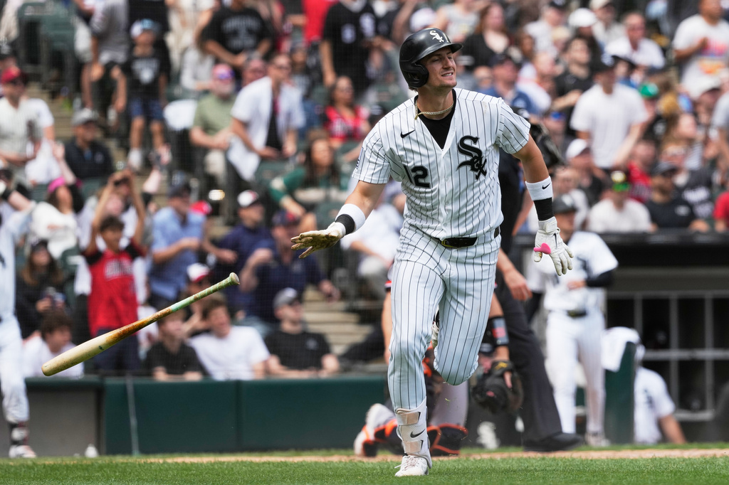 Chicago White Sox's Colson Montgomery runs after hitting a solo home run during the seventh inning of a baseball game against the Detroit Tigers in Chicago, Sunday, May 31, 2026. (AP Photo/Nam Y. Huh)