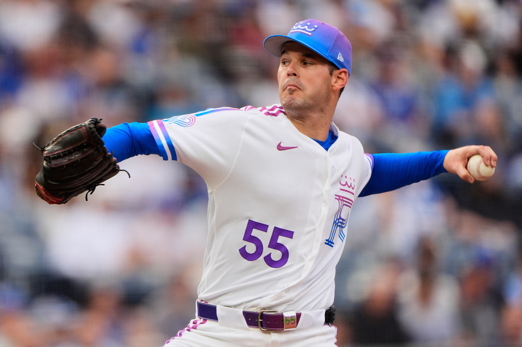 Kansas City Royals starting pitcher Cole Ragans throws second during the first inning of a baseball game against the Los Angeles Angels,Saturday, April 25, 2026, in Kansas City, Mo. (AP Photo/Charlie Riedel)
