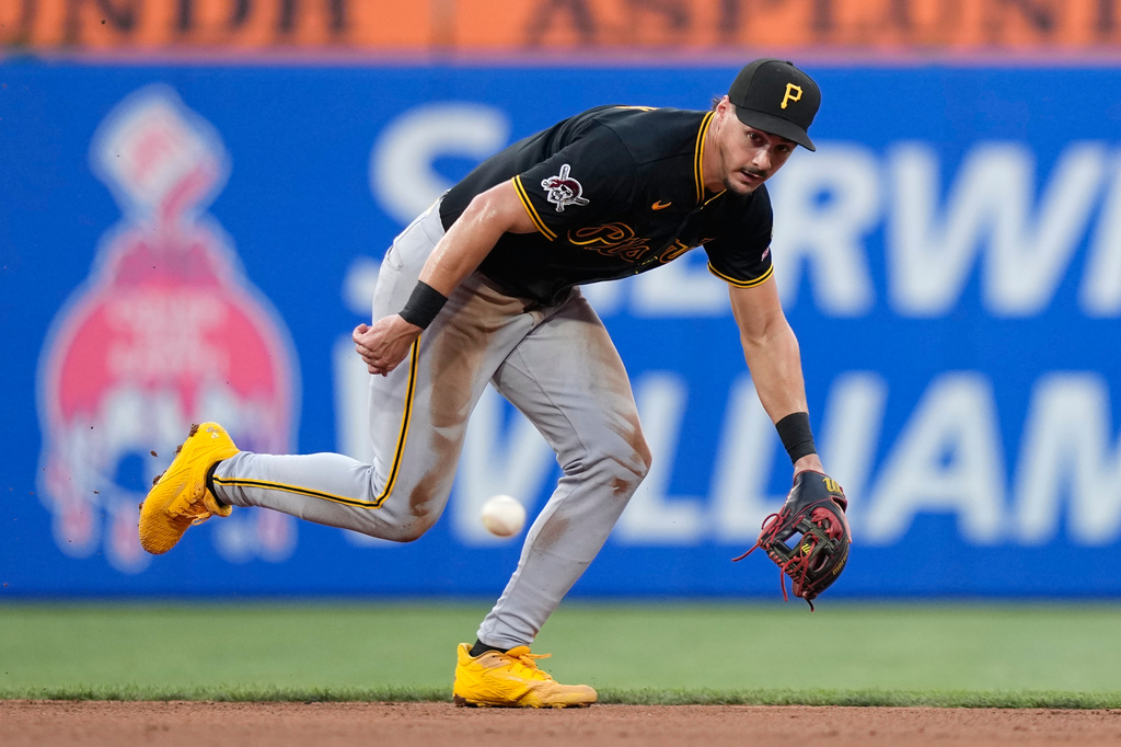 Pittsburgh Pirates shortstop Konnor Griffin cannot reach a single by Philadelphia Phillies' Gabriel Rincones Jr. during the fourth inning of a baseball game Wednesday, July 1, 2026, in Philadelphia. (AP Photo/Matt Slocum)