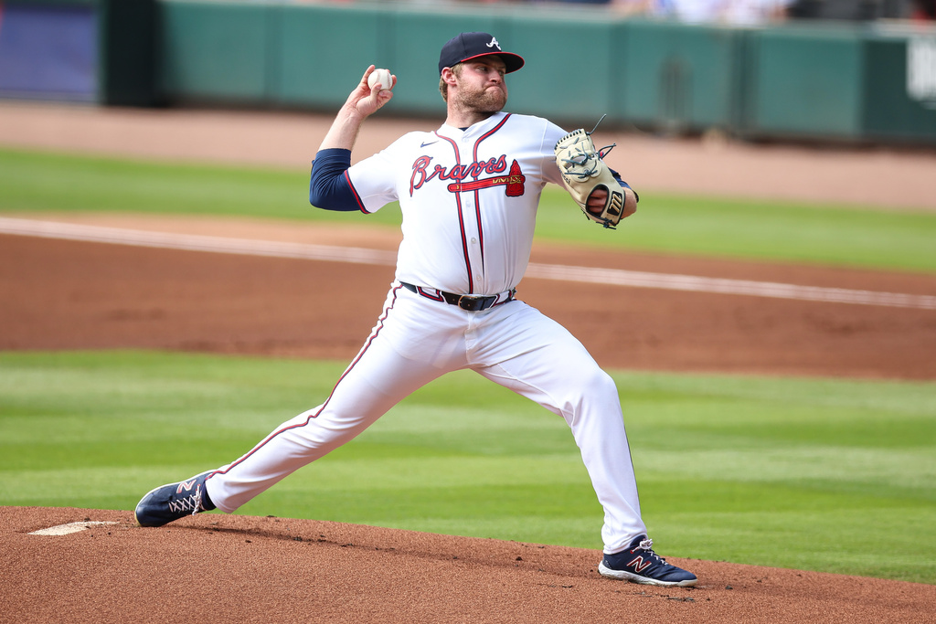 Atlanta Braves pitcher Bryce Elder delivers in the first inning of a baseball game against the Washington Nationals, Wednesday, Sept. 24, 2025, in Atlanta. (AP Photo/Colin Hubbard)