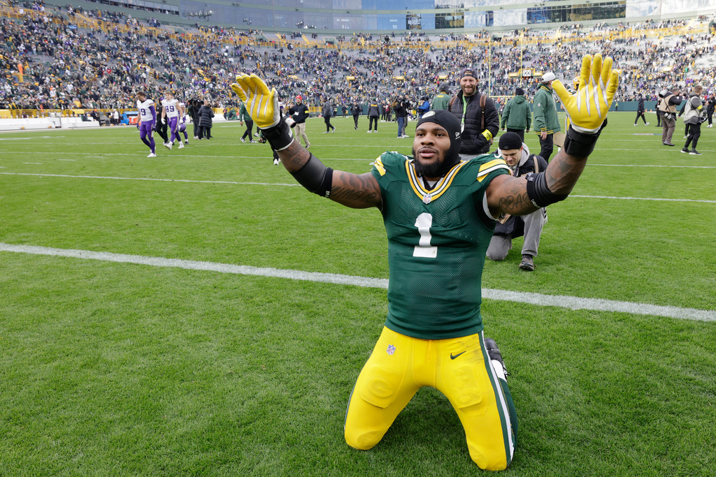 Green Bay Packers defensive end Micah Parsons (1) celebrates after an NFL football game against the Minnesota Vikings Sunday, Nov. 23, 2025, in Green Bay, Wis. (AP Photo/Mike Roemer)