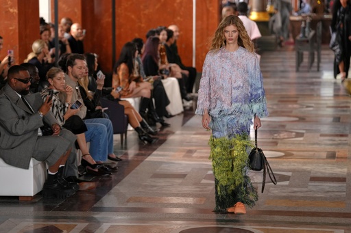 A model wears a creation as part of the Louis Vuitton Spring/Summer 2026 collection presented in Paris, Tuesday, Sept. 30, 2025. (AP Photo/Aurelien Morissard) A model wears a creation as part of the Louis Vuitton Spring/Summer 2026 collection presented in Paris, Tuesday, Sept. 30, 2025. (AP Photo/Aurelien Morissard)
