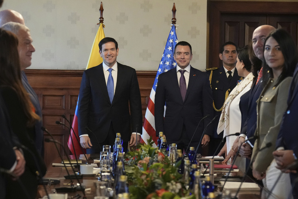 U.S. Secretary of State Marco Rubio and Ecuador's President Daniel Noboa, right, preside over an extended meeting at the presidential palace in Quito, Ecuador, Thursday, Sept. 4, 2025. (AP Photo/Jacquelyn Martin, pool)