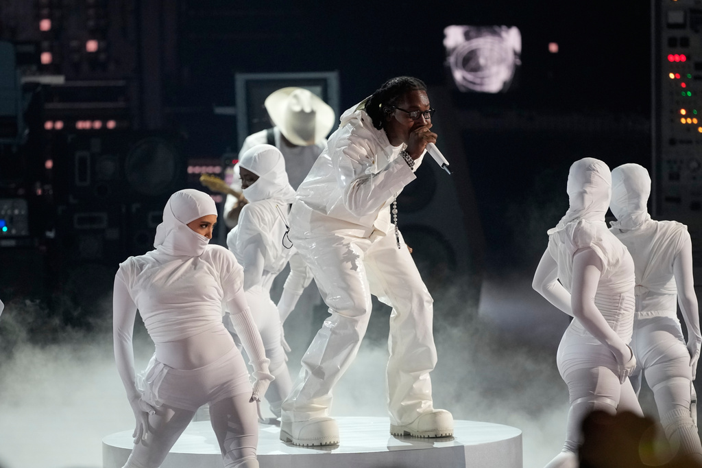 Don Toliver performs during the BET Awards on Sunday, June 28, 2026, at the Peacock Theater in Los Angeles. (AP Photo/John Locher)