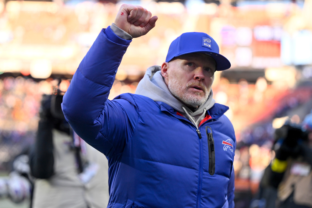 Buffalo Bills head coach Sean McDermott waves to fans after an NFL football game against the Cleveland Browns in Cleveland, Sunday, Dec. 21, 2025. (AP Photo/David Richard)