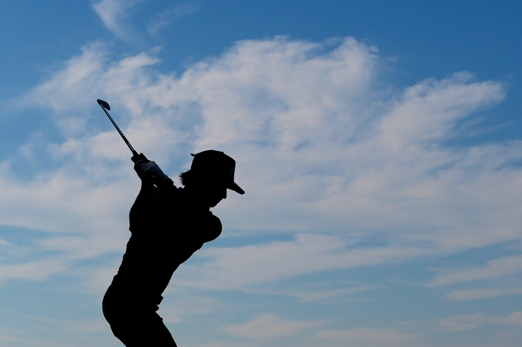 Ryder Cowan hits his tee shot on the second hole during the first round of the U.S. Open golf tournament at Shinnecock Hills Golf Club in Southampton, N.Y., Thursday, June 18, 2026.(AP Photo/David J. Phillip)