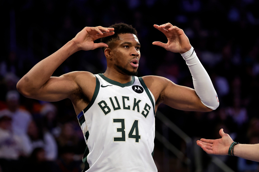 Milwaukee Bucks forward Giannis Antetokounmpo reacts during the second half of an NBA Cup basketball game against the New York Knicks, Friday, Nov. 28, 2025, in New York. (AP Photo/Adam Hunger)
