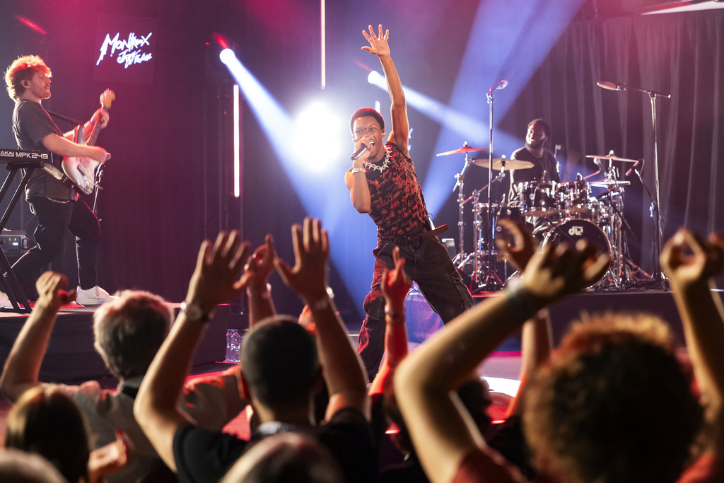 FILE - American singer-songwriter, David Anthony Burke, aka d4vd, performs on the Casino stage during the 58th Montreux Jazz Festival (MJF), in Montreux, Switzerland, July 19, 2024. (Cyril Zingaro/Keystone via AP, File)