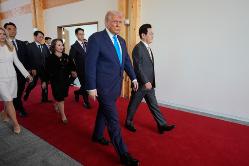 President Donald Trump, center, and South Korean President Lee Jae Myung, right, attend a high honor ceremony at the Gyeongju National Museum in Gyoeongju, South Korea, Wednesday, Oct. 29, 2025. (AP Photo/Mark Schiefelbein) President Donald Trump, center, and South Korean President Lee Jae Myung, right, attend a high honor ceremony at the Gyeongju National Museum in Gyoeongju, South Korea, Wednesday, Oct. 29, 2025. (AP Photo/Mark Schiefelbein)