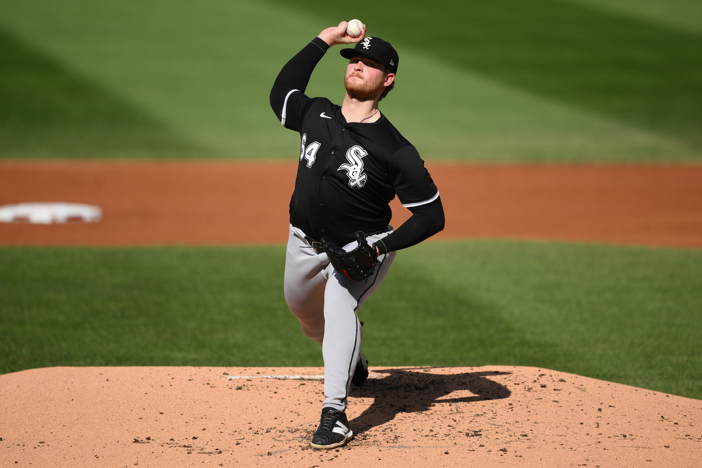 Chicago White Sox starting pitcher Shane Smith throws during the second inning of a baseball game against the Washington Nationals, Sunday, Sept. 28, 2025, in Washington. (AP Photo/Nick Wass)