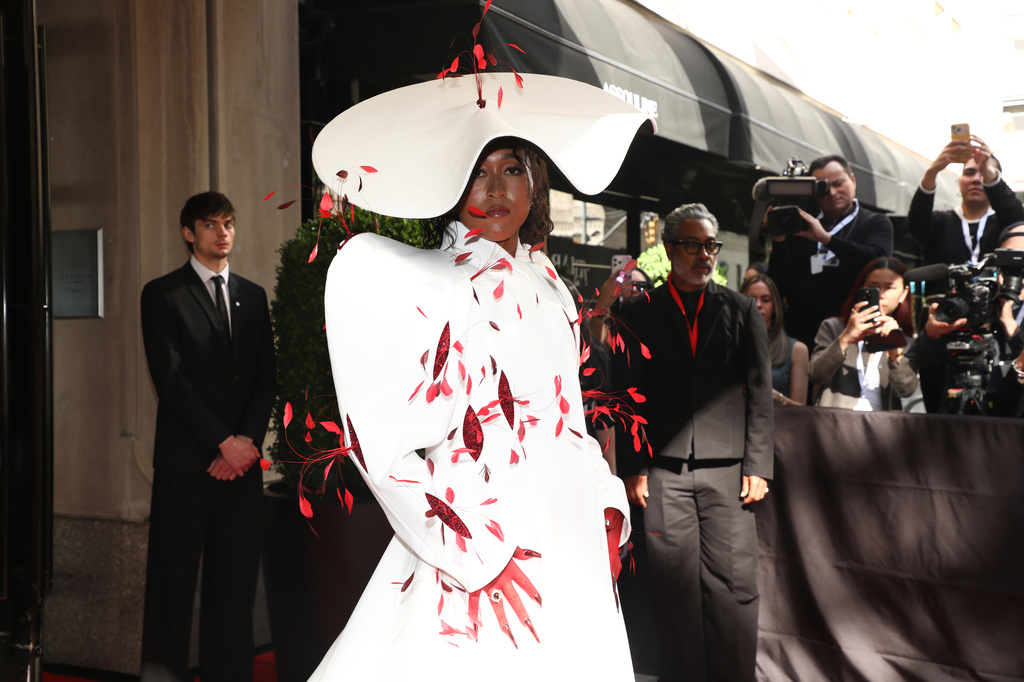 Naomi Osaka departs The Mark Hotel prior to attending The Metropolitan Museum of Art's Costume Institute benefit gala celebrating the opening of the "Costume Art" exhibition on Monday, May 4, 2026, in New York. (Photo by Andy Kropa/Invision/AP)