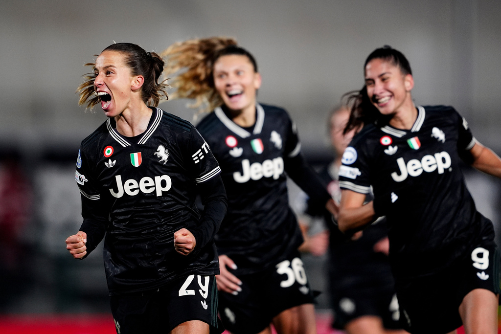 Juventus' Tatiana Pinto, left, celebrates scoring during the Women's Champions League soccer match between Juventus Women and OL Lyonnes Women in Biella, Italy, Wednesday Nov. 19, 2025. (Fabio Ferrari/LaPresse via AP)