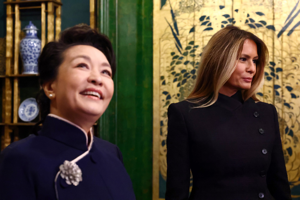 First lady of China Peng Liyuan, left, and first lady Melania Trump visit the Smithsonian's National Museum Of Asian Art, Thursday, Sept. 24, 2026, in Washington. (Finn Gomez/Pool Photo via AP)