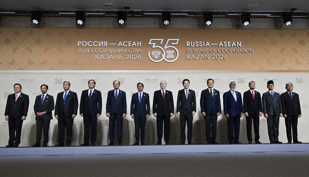 From left, ASEAN Secretary-General Kao Kim Hourn, Sultan of Brunei Hassanal Bolkiah, Cambodian Prime Minister Hun Manet, Lao Prime Minister Sonexay Siphandone, Malaysian Prime Minister Anwar Ibrahim, Philippine President Ferdinand Marcos Jr., Russian President Vladimir Putin, Singaporean Prime Minister Lawrence Wong, Thai Prime Minister Anutin Charnvirakul, Prime Minister of East Timor Kay Rala Xanana Gusmao, Vietnamese Prime Minister Le Minh Hung, Indonesian Foreign Minister Sugiono and Permanent Secretary of the Myanmar Foreign Ministry, Senior Official for ASEAN Hau Khan Sum pose for a photo on the sidelines of the Russia-ASEAN summit in Kazan, Russia, Thursday, June 18, 2026. (Sergei Bobylev/Sputnik, Kremlin Pool Photo via AP) Addition: Adds names of the heads of delegations