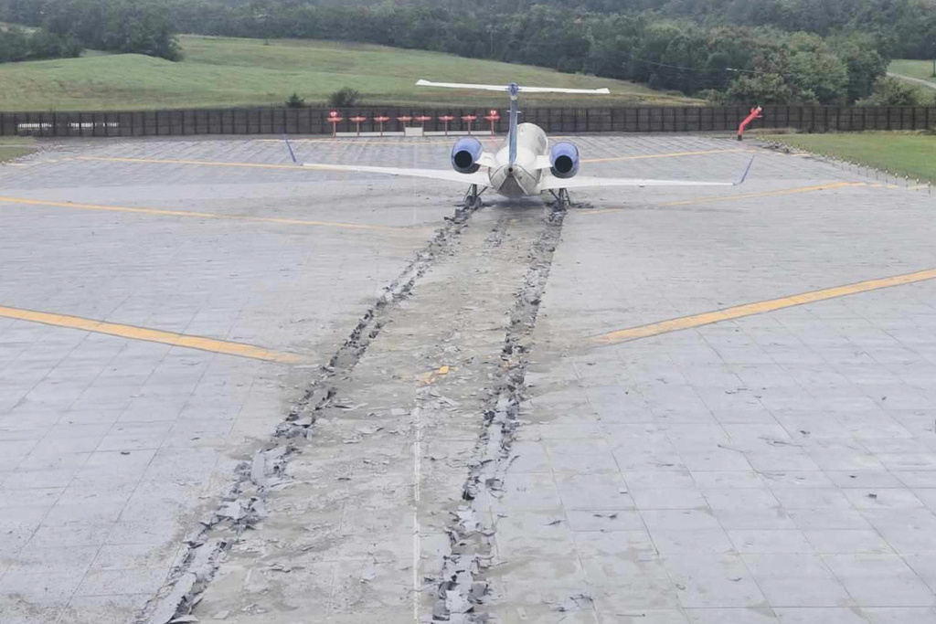 This photo provided by the Roanoke-Blacksburg Airport shows CommuteAir Flight 4339, which was safely stopped by an engineered materials arresting system bed at the end of a runway at Roanoke-Blacksburg Regional Airport, on Thursday, Sept. 25, 2025, in Roanoke, Va. (Roanoke-Blacksburg Airport via AP)