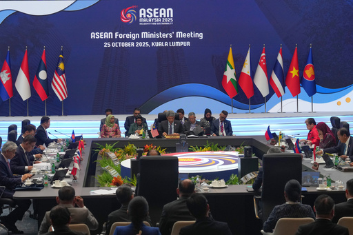 Malaysia's Foreign Minister Mohamad Hasan, center in the background, delivers a speech during the ASEAN foreign ministers' meeting in Kuala Lumpur, Malaysia, Saturday, Oct. 25, 2025. (AP Photo/Rafiq Maqbool) Malaysia's Foreign Minister Mohamad Hasan, center in the background, delivers a speech during the ASEAN foreign ministers' meeting in Kuala Lumpur, Malaysia, Saturday, Oct. 25, 2025. (AP Photo/Rafiq Maqbool)