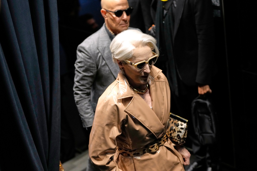 Meryl Streep arrives for the Dolce & Gabbana Spring/Summer 2026 collection presented in Milan, Italy, Saturday, Sept. 27, 2025. (AP Photo/Luca Bruno)