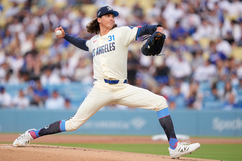 Los Angeles Dodgers pitcher Tyler Glasnow throws to the plate during the first inning of a baseball game against the Washington Nationals, Saturday, Sept. 5, 2026, in Los Angeles. (AP Photo/Mark J. Terrill)