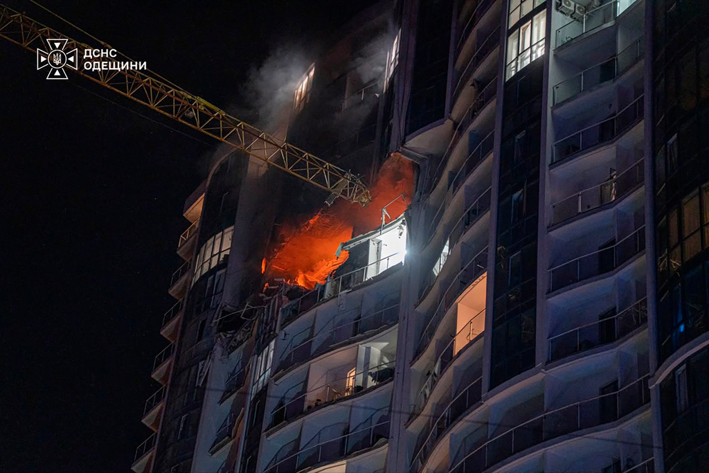 In this photo provided by the Ukrainian Emergency Service, a residential building is seen on fire following a Russian air attack in Odesa, Ukraine, Thursday, Sept. 17, 2026. (Ukrainian Emergency Service via AP)