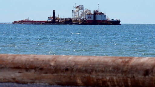 A dredge boat pumps sand back onto the beach along the gulf Thursday, Sept. 25, 2025, in Indian Rocks Beach, Fla. (AP Photo/Chris O'Meara) A dredge boat pumps sand back onto the beach along the gulf Thursday, Sept. 25, 2025, in Indian Rocks Beach, Fla. (AP Photo/Chris O'Meara)