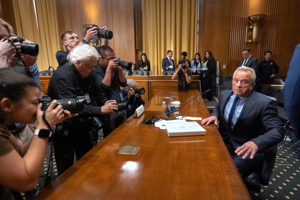 Secretary of Health and Human Services Robert F. Kennedy Jr., appears before the Senate Finance Committee, on Capitol Hill in Washington, Thursday, Sept. 4, 2025. (AP Photo/Mark Schiefelbein)