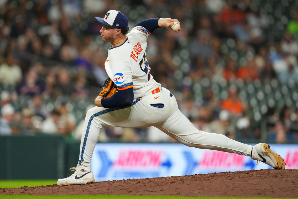 Houston Astros pitcher Nate Pearson delivers during the seventh inning of a baseball game against the Minnesota Twins in Houston, Monday, June 29, 2026. (AP Photo/Jon Shapley)