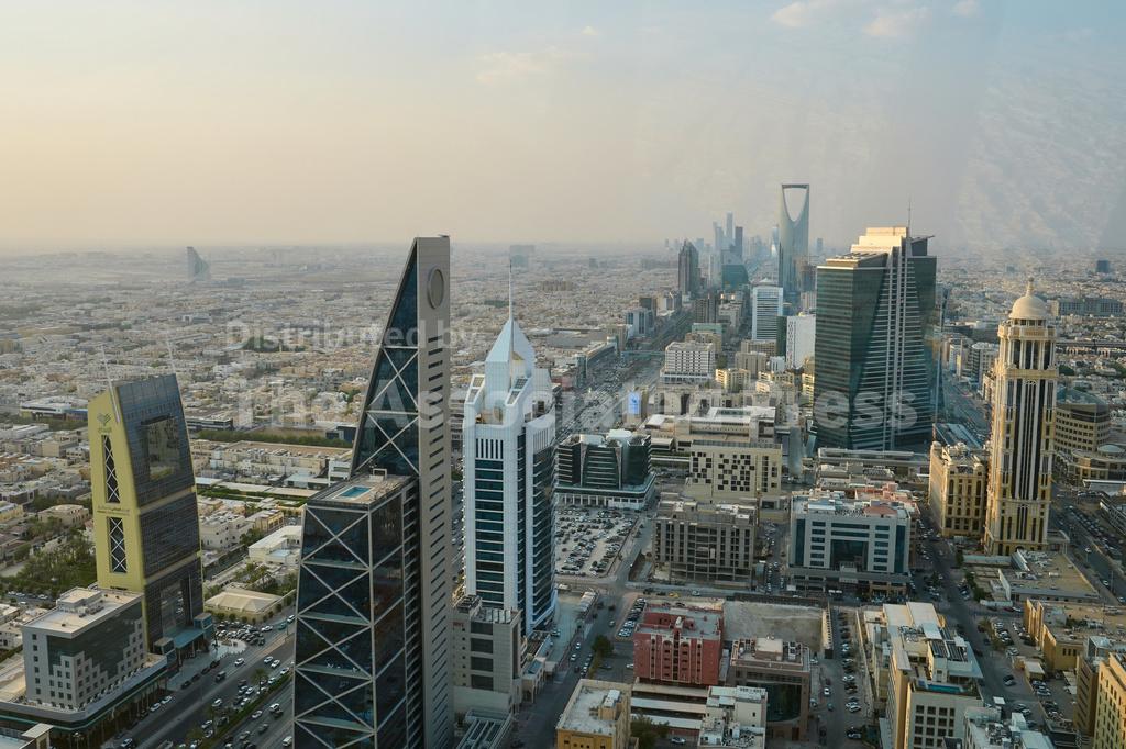 US orders some diplomats to leave Saudi Arabia as fears of escalating ...