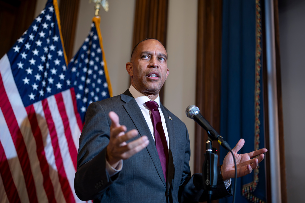 House Minority Leader Hakeem Jeffries, D-N.Y., talks about the policies of President Donald Trump and Republican supporters in Congress as he holds a news conference at the Capitol in Washington, Wednesday, Sept. 23, 2026. (AP Photo/J. Scott Applewhite)