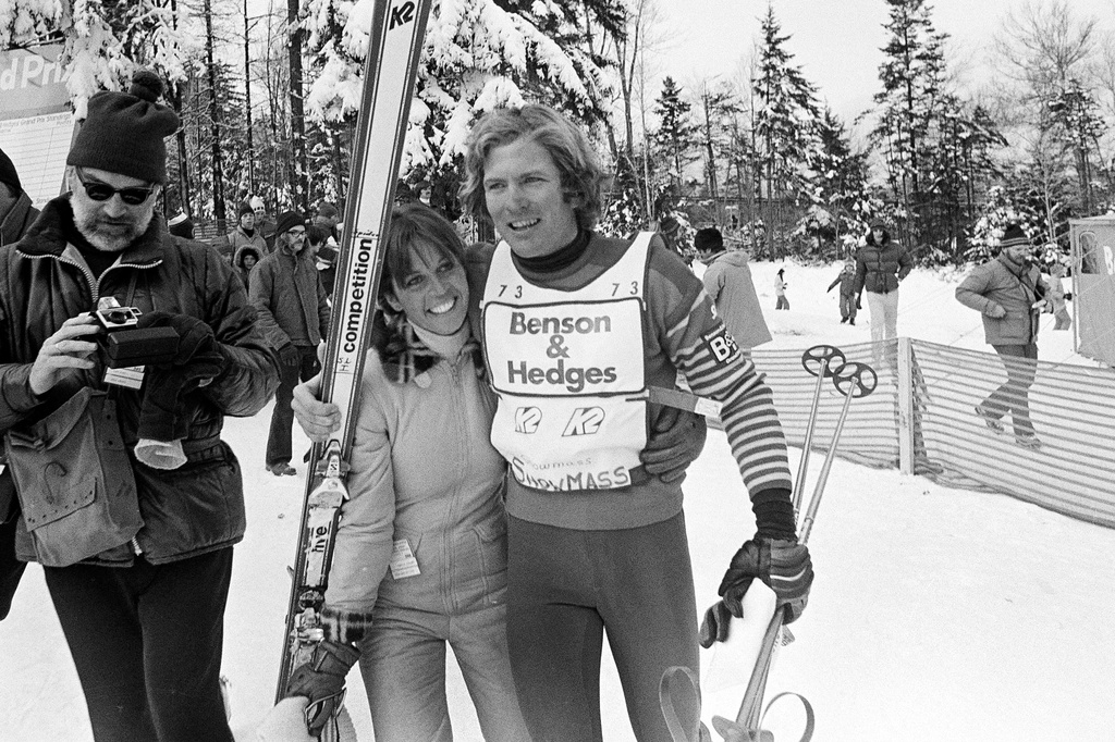 FILE - Claudine Longet and Vladimir "Spider" Sabich, right, appear at the Benson and Hedges Slalom Classic ski meet at Mount Snow in West Dover, Vt., on Jan. 6, 1974. (AP Photo/J. Walter Green, File)