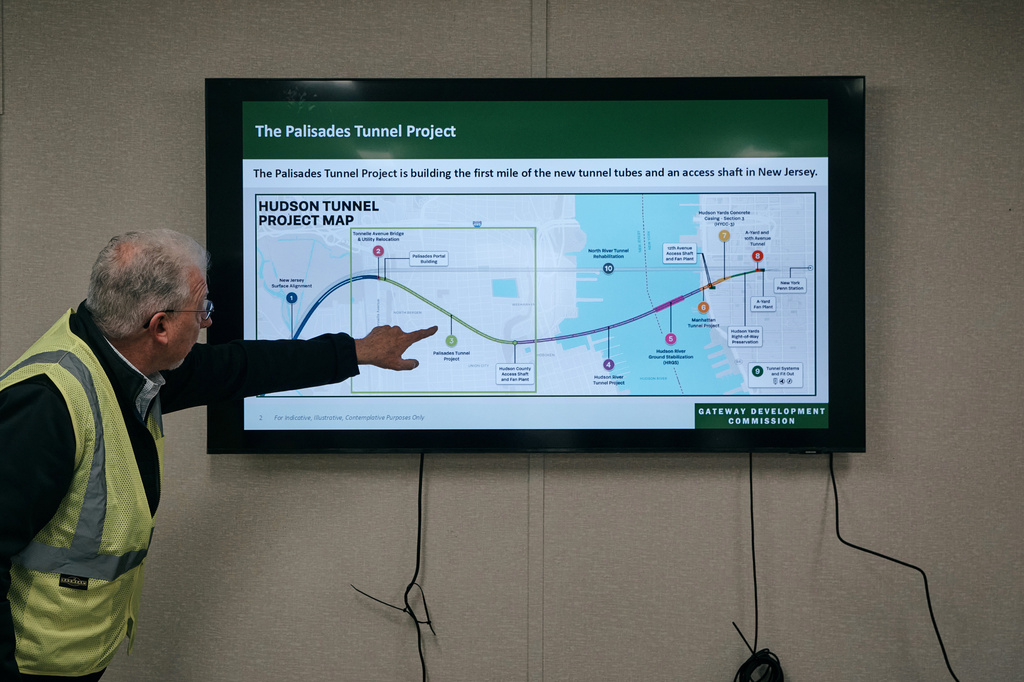 James Starace, chief of program delivery for the Gateway Development Commission, speaks during a media tour of the Palisades Tunnel Project, part of the Gateway Program, on Tuesday, May 12, 2026, in North Bergen, N.J. (AP Photo/Andres Kudacki)