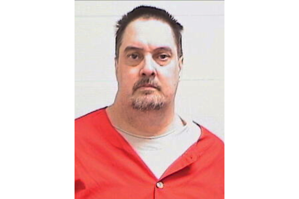 This undated photo provided by the Indiana Department of Correction shows Roy Lee Ward, who was convicted in the 2001 rape and murder of 15-year-old Stacy Payne. (Indiana Department of Correction via AP)