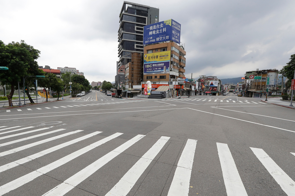 Streets are seen deserted during the Urban Resilience (Air-Defense) Exercise, part of the annual Han Kuang military exercises in Taipei, Taiwan, Thursday, Aug. 13, 2026. (AP Photo/Chiang Ying-ying)