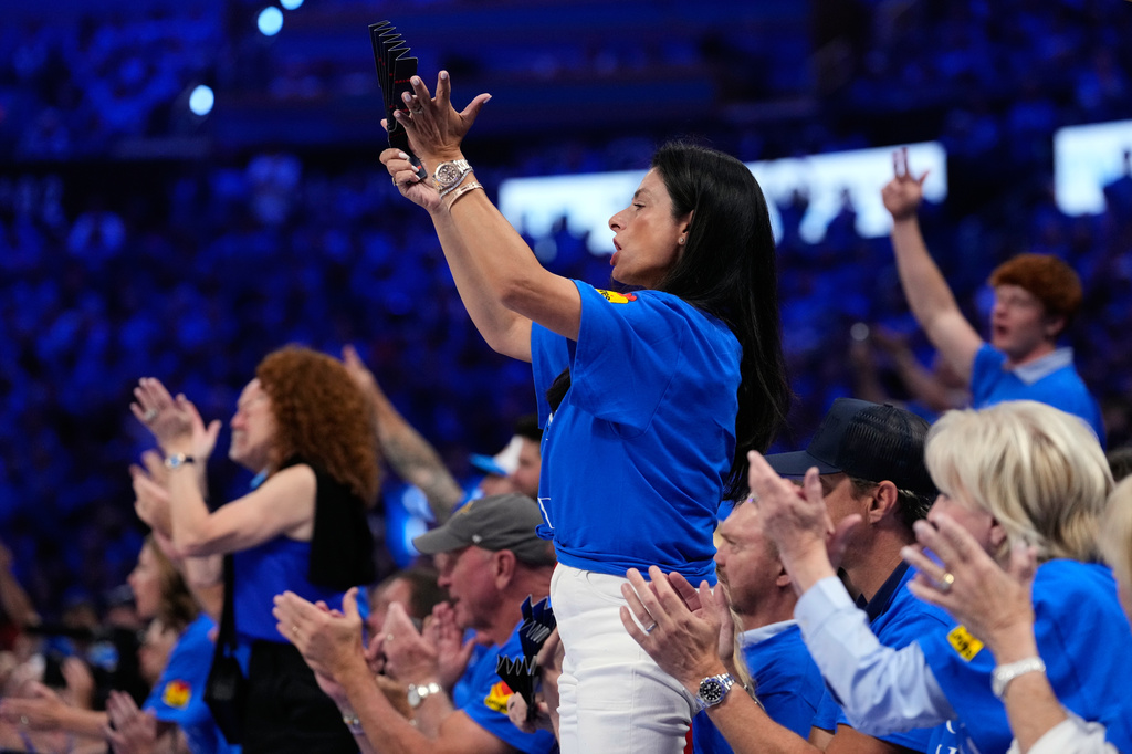 Fans cheer during the second half of Game 1 in a third-round NBA basketball playoffs series between the San Antonio Spurs and the Oklahoma City Thunder Monday, May 18, 2026, in Oklahoma City. (AP Photo/Tony Gutierrez)
