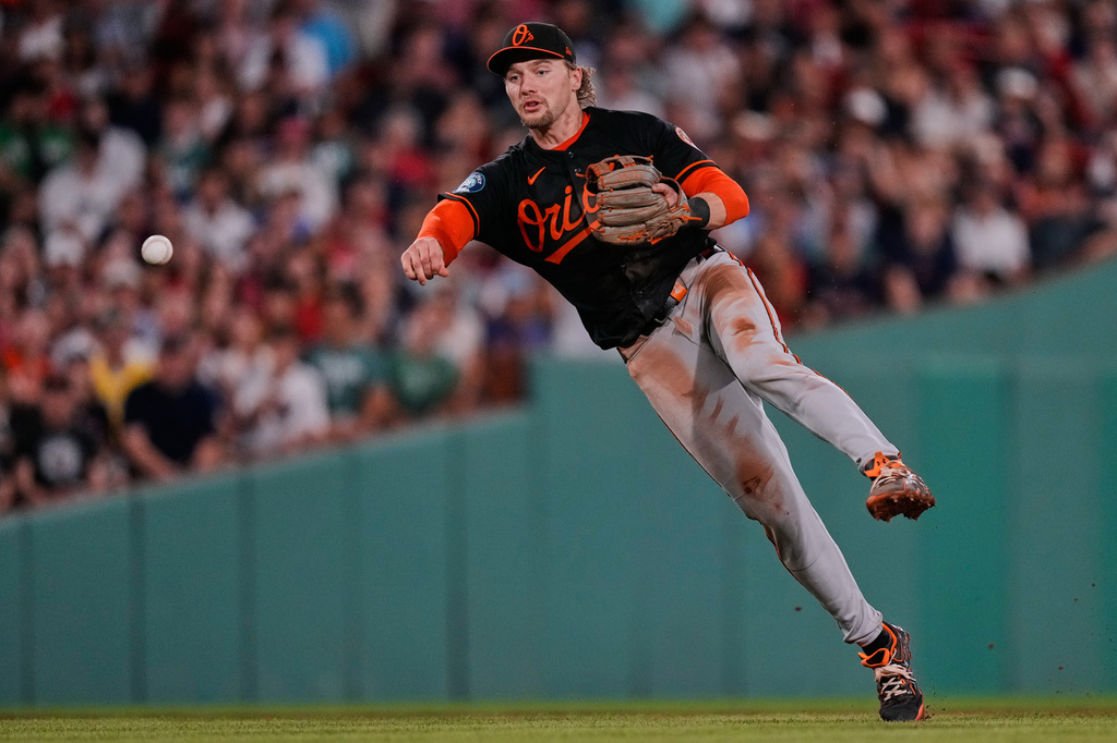 Baltimore Orioles' Gunnar Henderson throws out Boston Red Sox's Caleb Durbin on a grounder in the fourth inning during the second baseball game of a doubleheader, Wednesday, July 22, 2026, in Boston. (AP Photo/Charles Krupa)