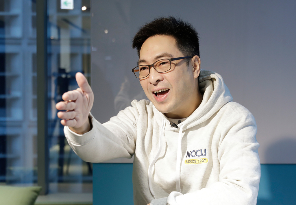 Edward Li, a former chief news editor for Apple Daily's online speaks during an interview with The Associated Press in Taipei, Taiwan, Wednesday, Jan. 21, 2026. (AP Photo/Chiang Ying-ying)