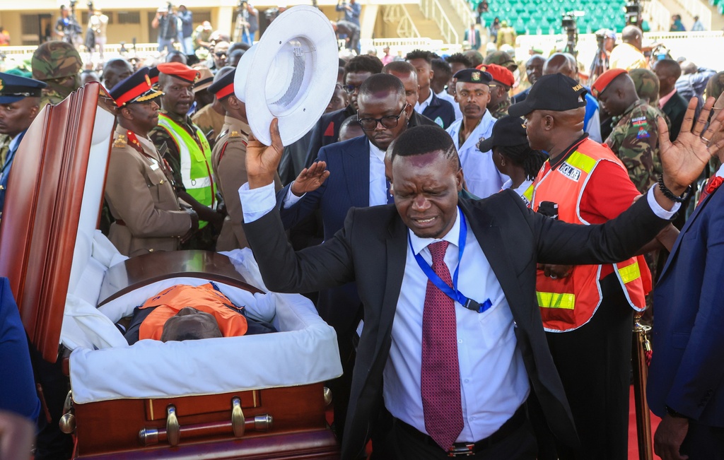 People lineup to pay their respects to former Kenya prime minister Raila Odinga at Nyayo National Stadium in Nairobi, Kenya, Friday, Oct. 17, 2025. (AP Photo/Andrew Kasuku)
