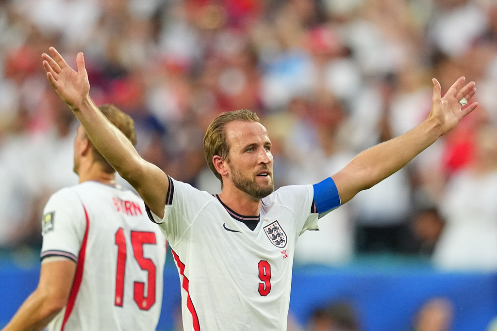 Harry Kane celebrares England's victory over Norway after their World Cup quarterfinal soccer match in Miami Gardens, Fla., Saturday, July 11, 2026. (AP Photo/Julio Cortez)