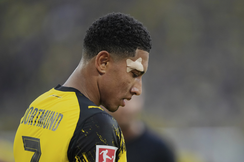 Dortmund's Jobe Bellingham reacts during the German Bundesliga soccer match between Borussia Dortmund and Union Berlin at the Signal-Iduna Park in Dortmund, Germany, Sunday, Aug. 31, 2025. (AP Photo/Martin Meissner)